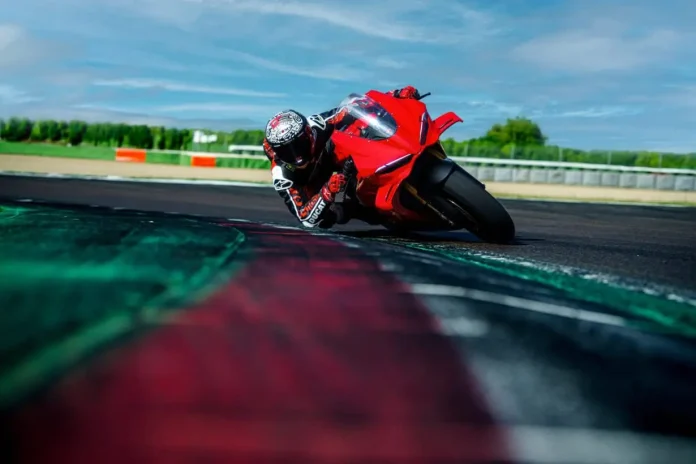 2025 Ducati Panigale V4