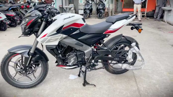 2025 Bajaj Pulsar NS160