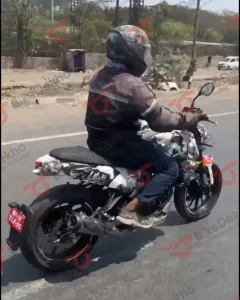 2025 Benelli Leoncino 250
