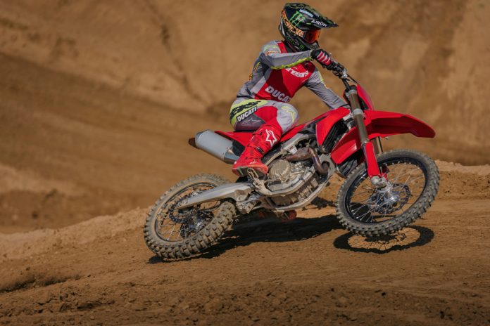 Ducati Desmo450 MX