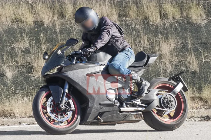 2025 Norton V4