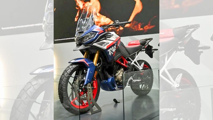 TVS Apache RTX 300